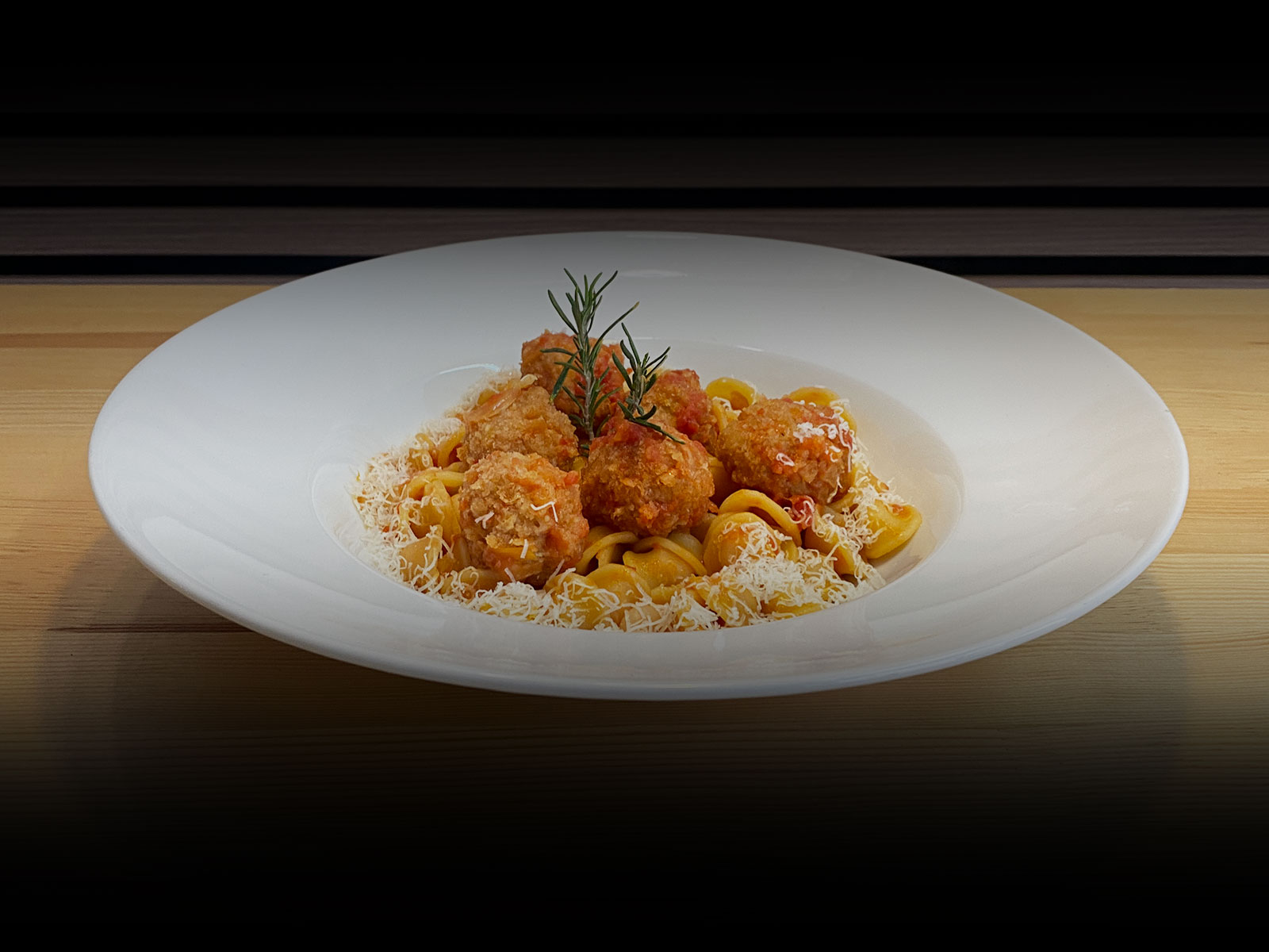 restautante-pizzeria-princesa-pasta-albondigas